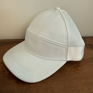 Lululemon White Mesh Baseball Cap one size SnapBack